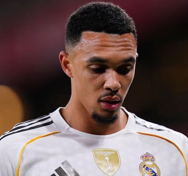 Nasib Apes TAA Jadi Eden Hazard Jilid 2! Baru Juga Cetak Assist Berkelas Langsung Cedera Lagi!!