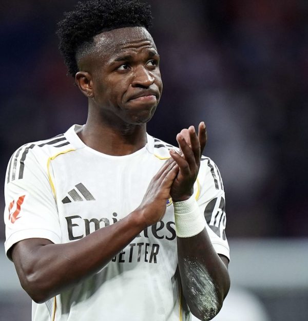 14 Laga Puasa Gol Sampai Dicemooh Fans Sendiri Vinicius Diam-Diam Jalin Negosiasi Dengan Klub Lain