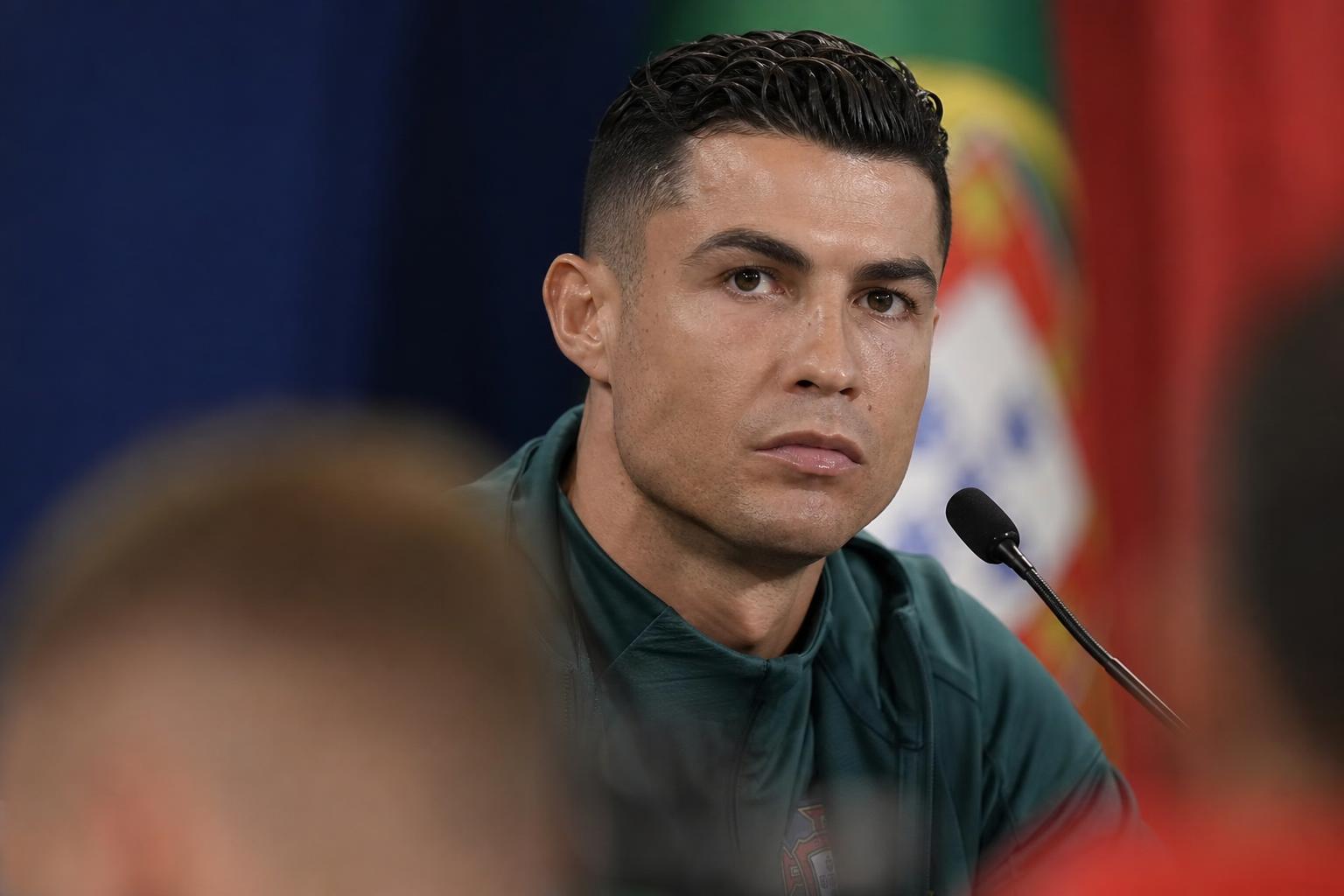 Cristiano Ronaldo menghadiri konferensi pers bersama tim nasional Portugal menjelang pertandingan Nations League