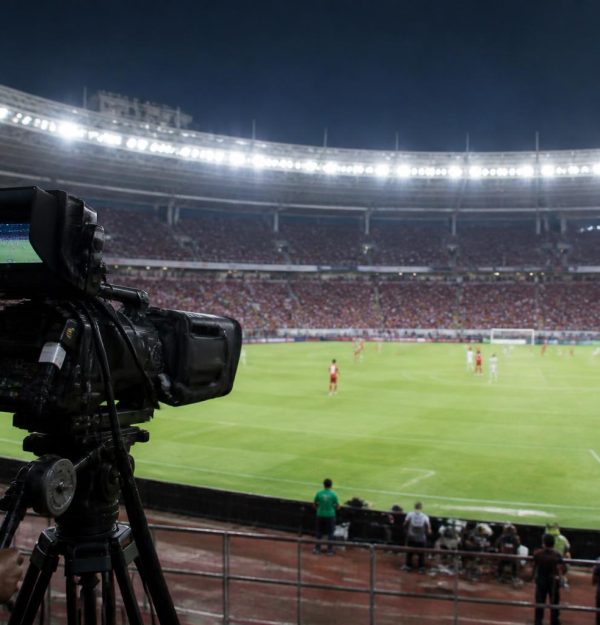Hak Siar Liga Indonesia: Siapa Pemegangnya dan Cara Menonton