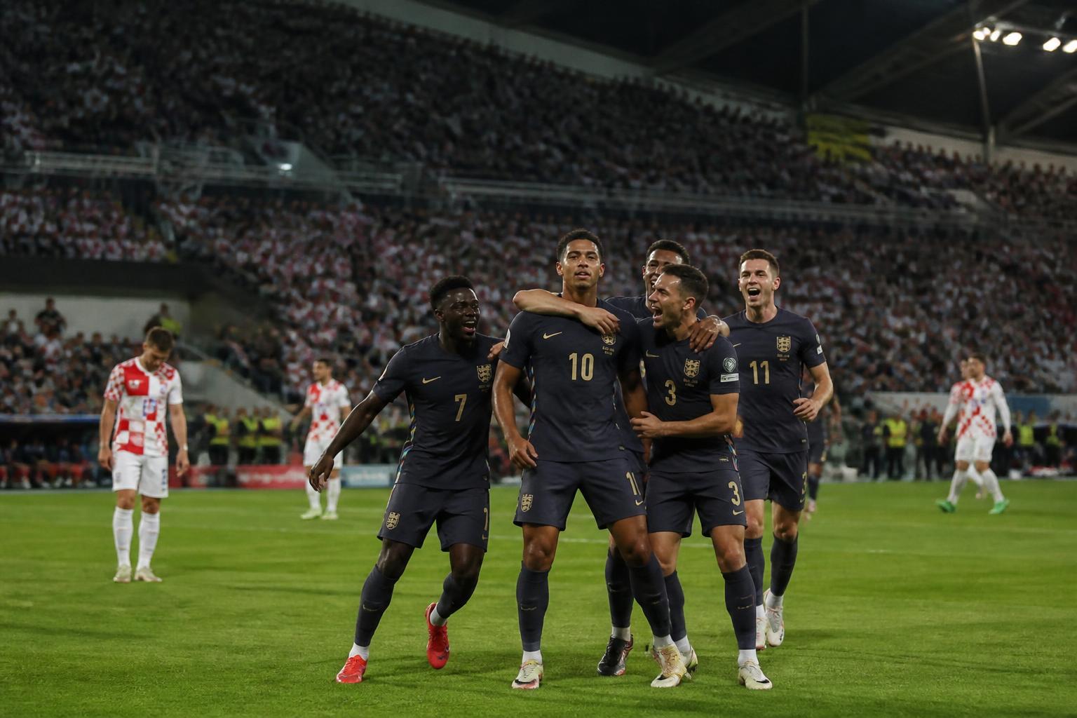 Pemain Inggris merayakan kemenangan telak atas Kroasia di Stadion HNK Rijeka